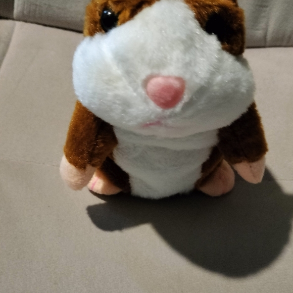 Talking Hamster Plush Interactive Toy. New without a box. - Picture 2 of 5